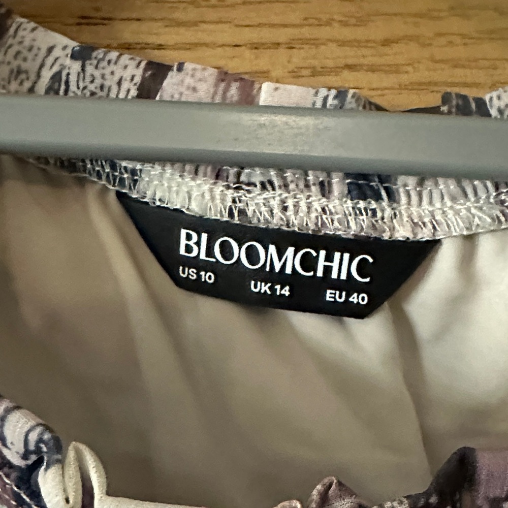 BloomChic Multicolor Abstract Top - Picture 3 of 5